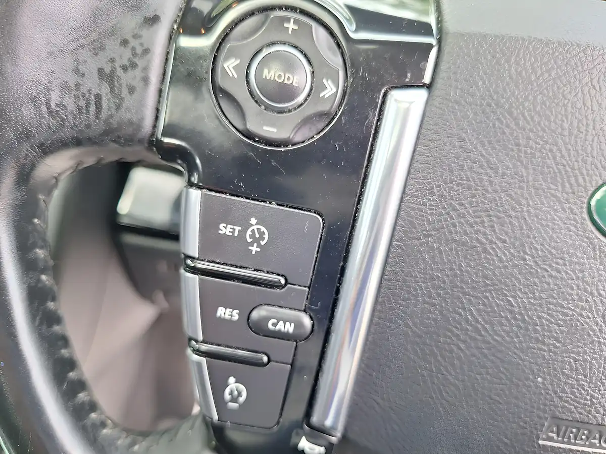 Used 2012 Land Rover Freelander 2 Hse Lux Silver - Interior and Exterior details 16