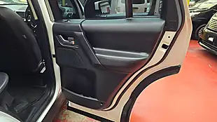 Used 2012 Land Rover Freelander 2 Leather White - Interior and Exterior details 13