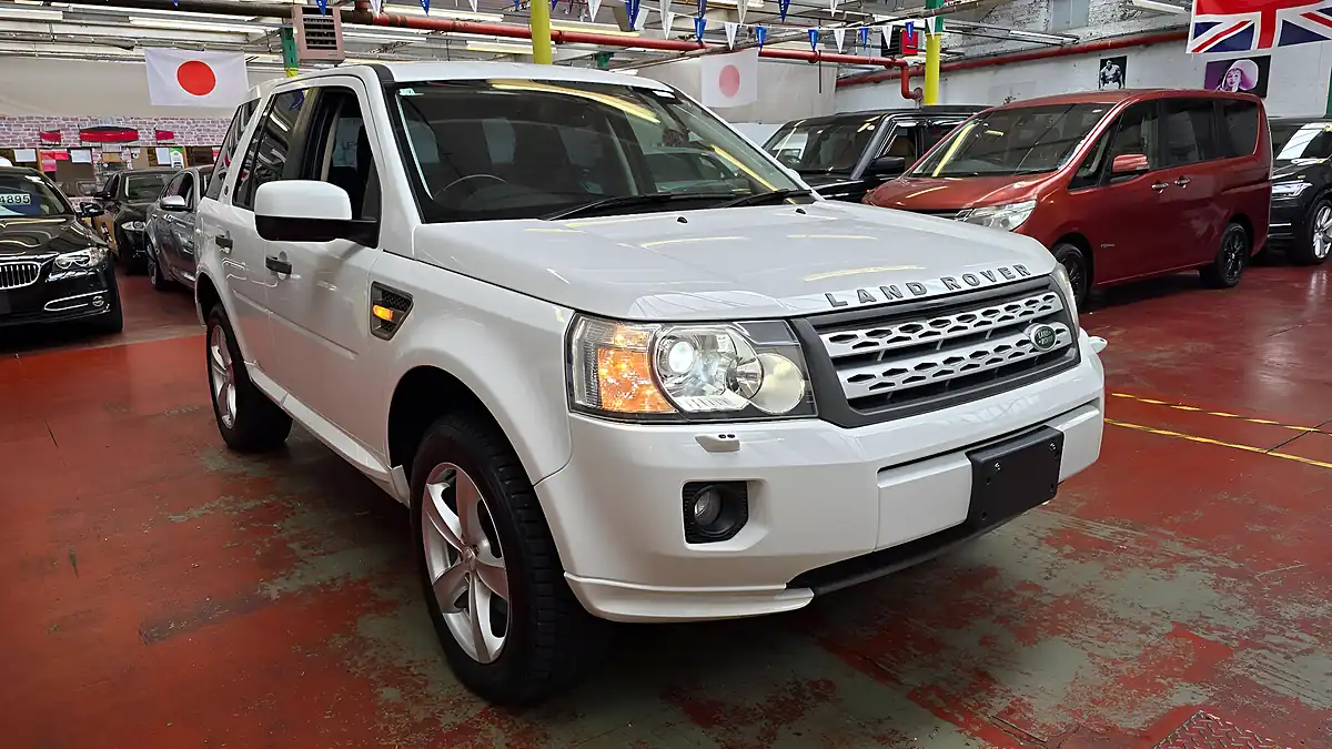 Used 2012 Land Rover Freelander 2 Leather White - Interior and Exterior details 17