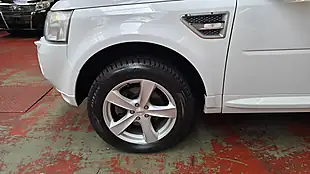 Used 2012 Land Rover Freelander 2 Leather White - Interior and Exterior details 19