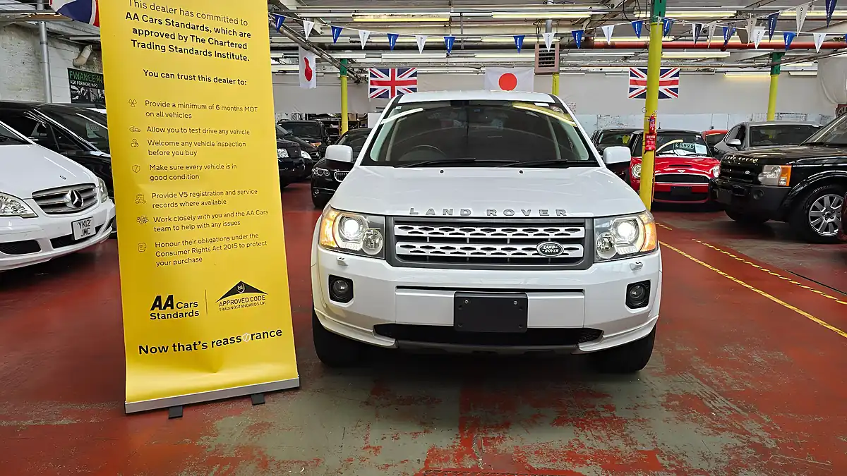 Used 2012 Land Rover Freelander 2 Leather White - Interior and Exterior details 2
