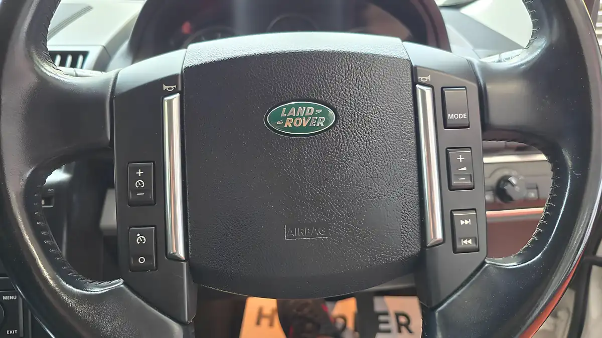 Used 2012 Land Rover Freelander 2 Leather White - Interior and Exterior details 8