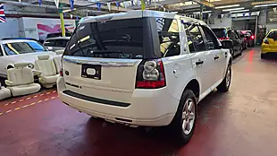 Used 2012 Land Rover Freelander 2 White - Interior and Exterior details 18
