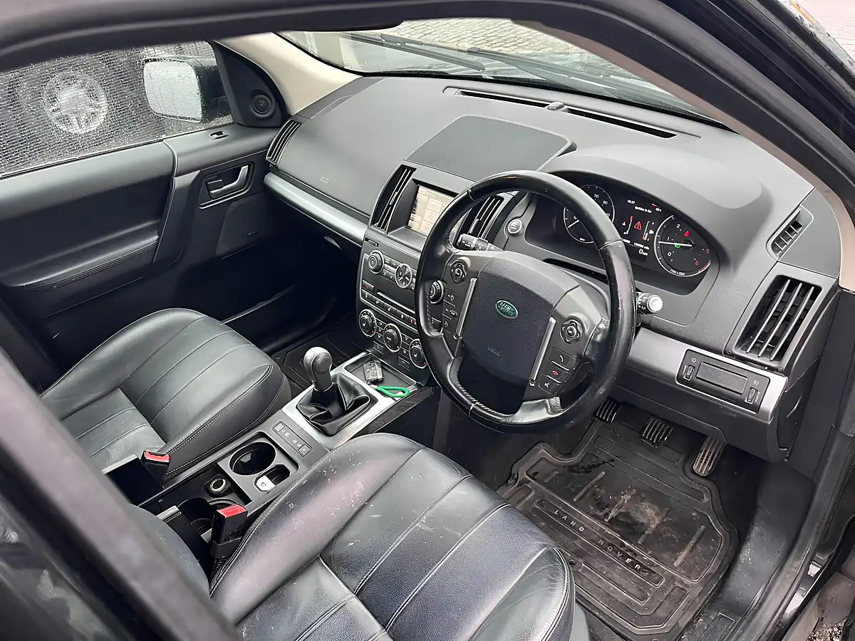 Used 2012 Land Rover Freelander 2 Xs Black - Interior and Exterior details 3