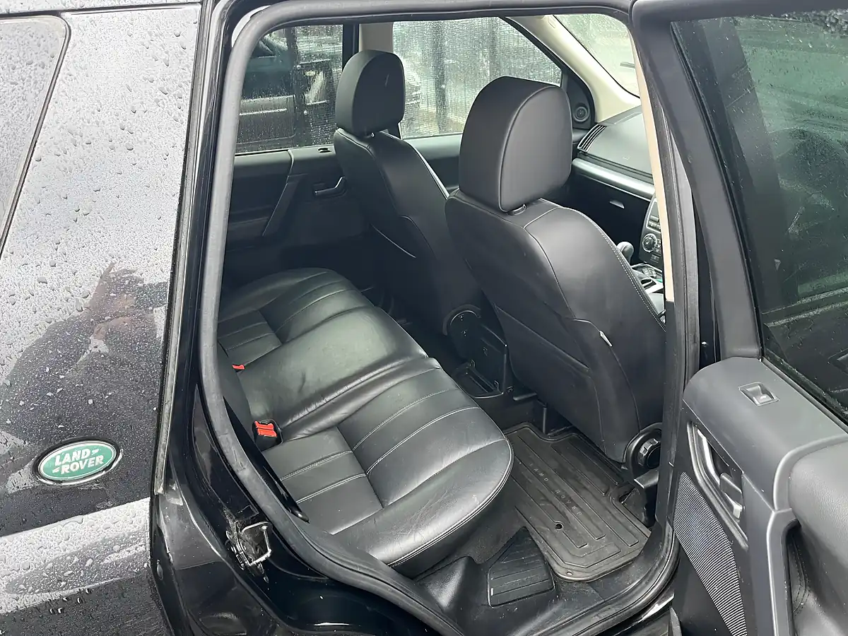 Used 2012 Land Rover Freelander 2 Xs Black - Interior and Exterior details 9