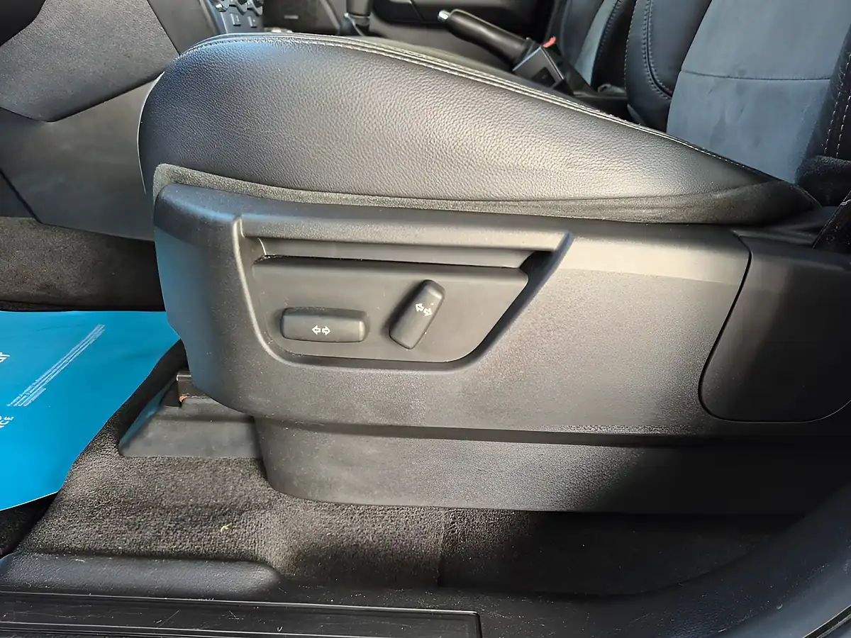 Used 2012 Land Rover Freelander 2 Xs Black - Interior and Exterior details 15