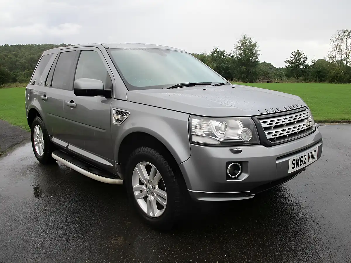 Used 2012 Land Rover Freelander 2 Xs Grey - Front View