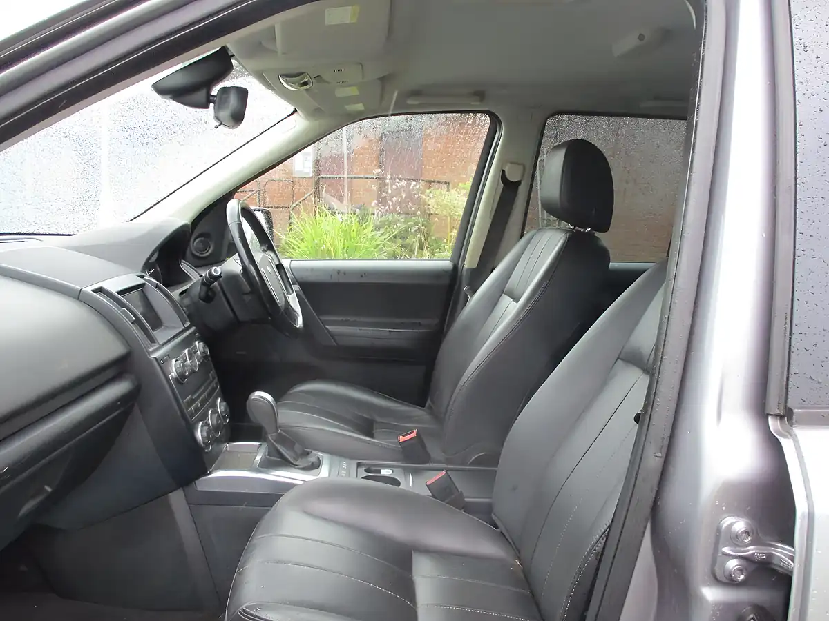 Used 2012 Land Rover Freelander 2 Xs Grey - Interior and Exterior details 13