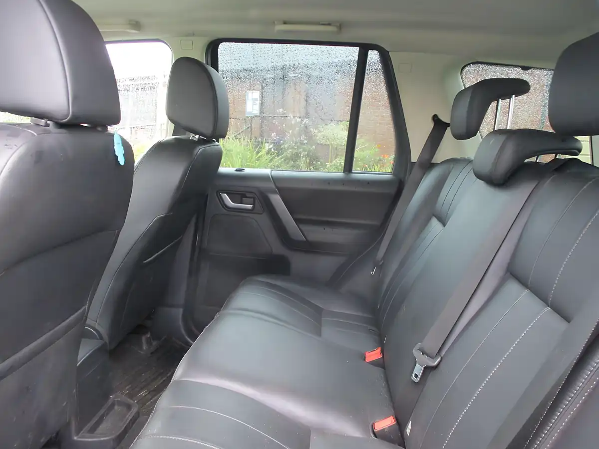 Used 2012 Land Rover Freelander 2 Xs Grey - Interior and Exterior details 14
