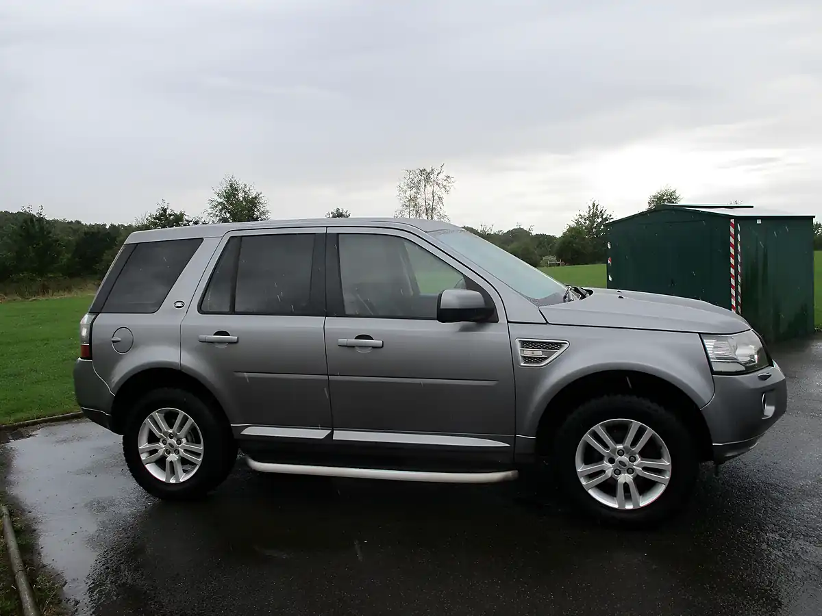 Used 2012 Land Rover Freelander 2 Xs Grey - Interior and Exterior details 7
