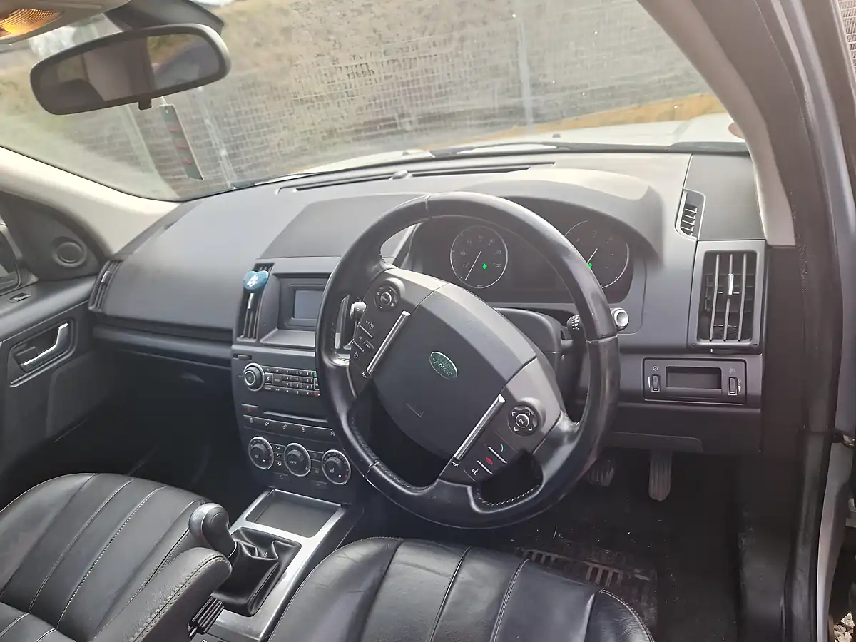 Used 2012 Land Rover Freelander Gs Silver - Interior and Exterior details 11