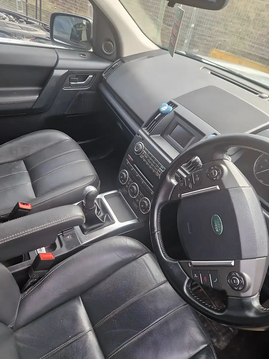 Used 2012 Land Rover Freelander Gs Silver - Interior and Exterior details 13