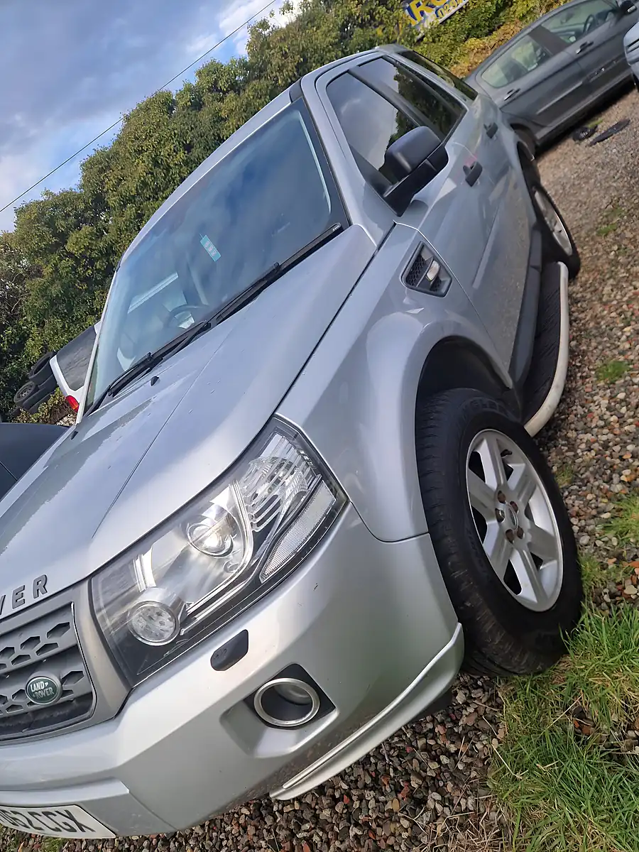 Used 2012 Land Rover Freelander Gs Silver - Interior and Exterior details 4