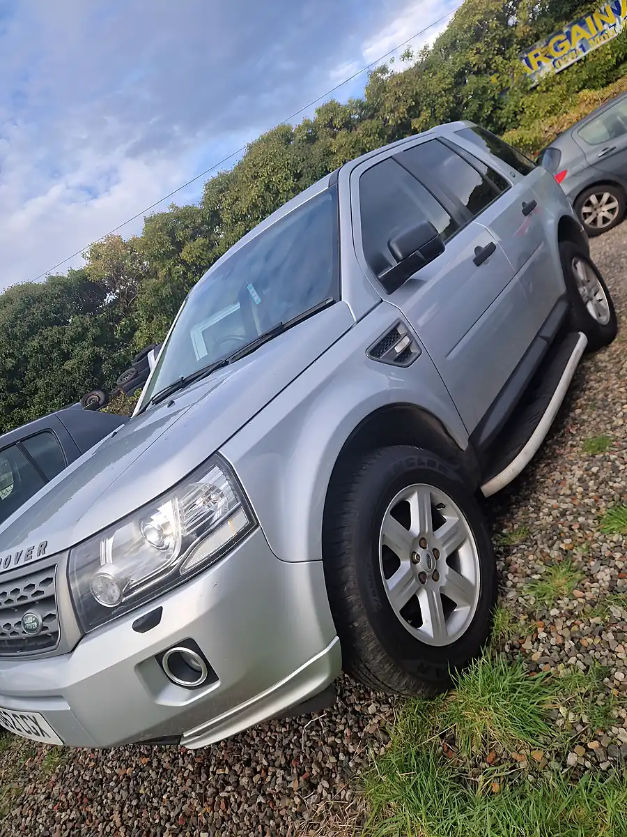 Used 2012 Land Rover Freelander Gs Silver - Interior and Exterior details 5