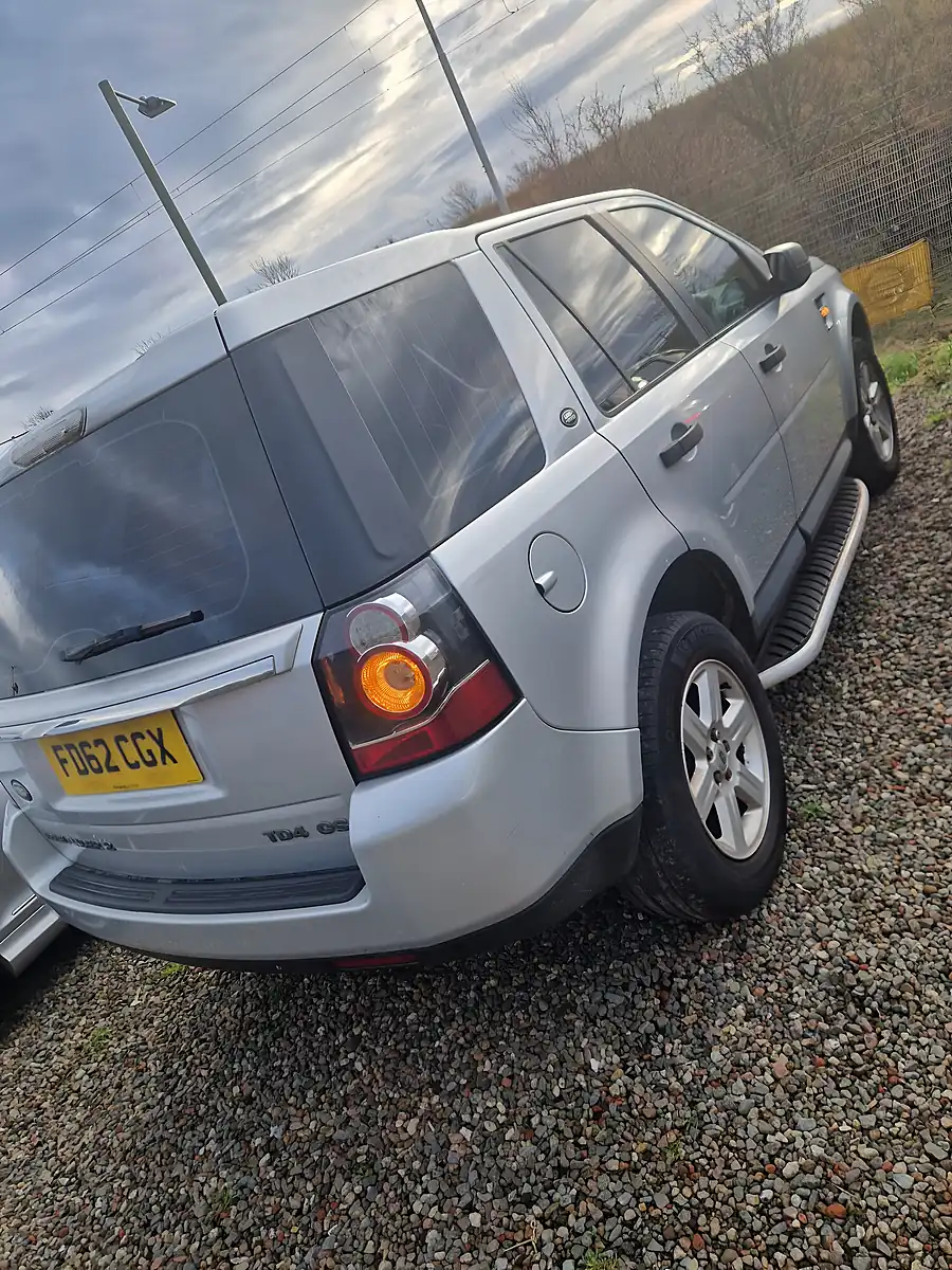Used 2012 Land Rover Freelander Gs Silver - Interior and Exterior details 7