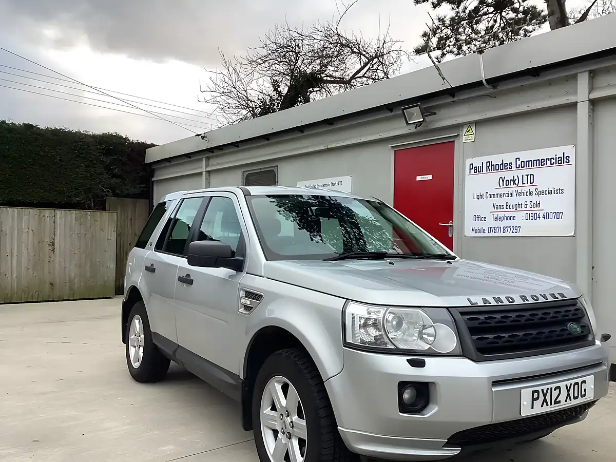 Used 2012 Land Rover Freelander Gs Silver - Interior and Exterior details 3
