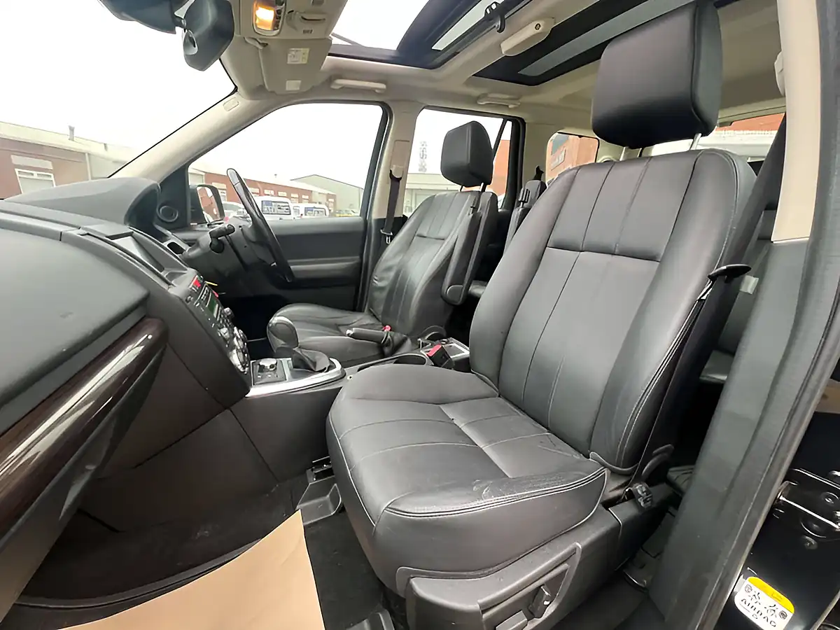 Used 2012 Land Rover Freelander Hse Barolo Black - Interior and Exterior details 17