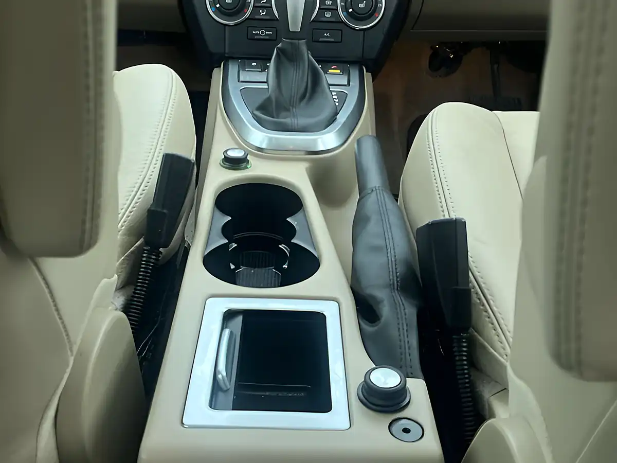 Used 2012 Land Rover Freelander Hse Silver - Interior and Exterior details 16