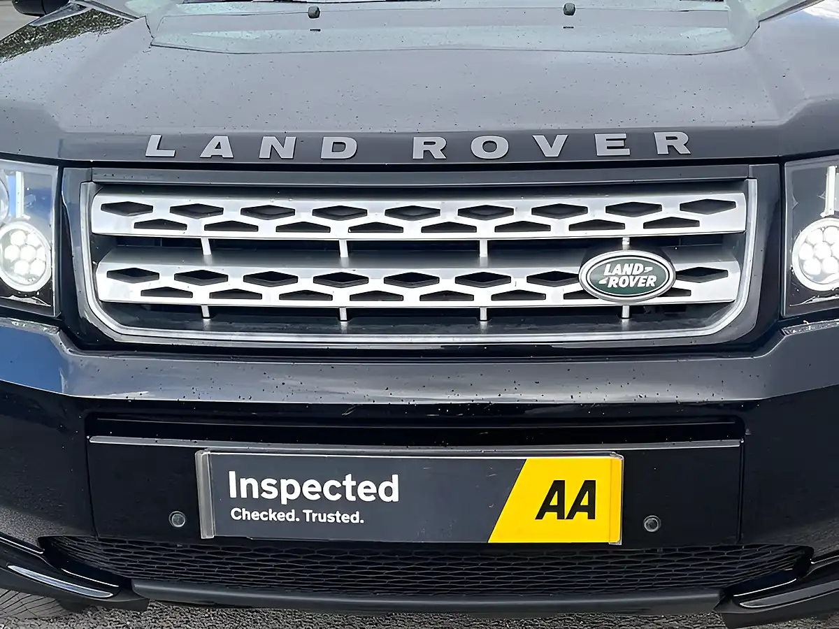 Used 2012 Land Rover Freelander Luxury Hse Black - Interior and Exterior details 17