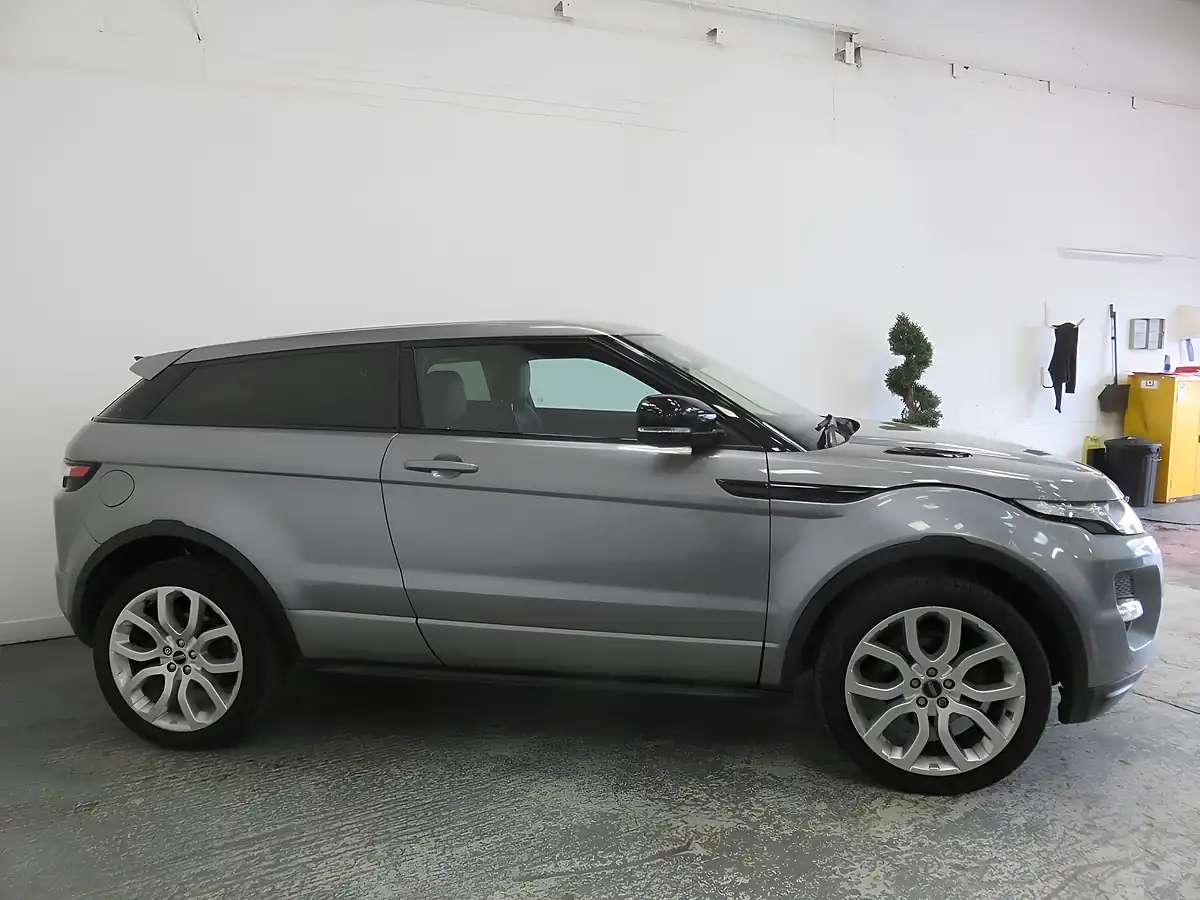 Used 2012 Land Rover Range Rover Evoque Dynamic Grey - Interior and Exterior details 3