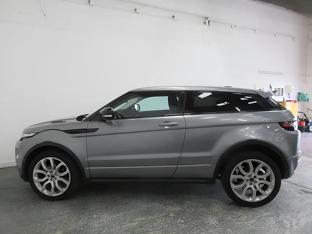 Used 2012 Land Rover Range Rover Evoque Dynamic Grey - Interior and Exterior details 7