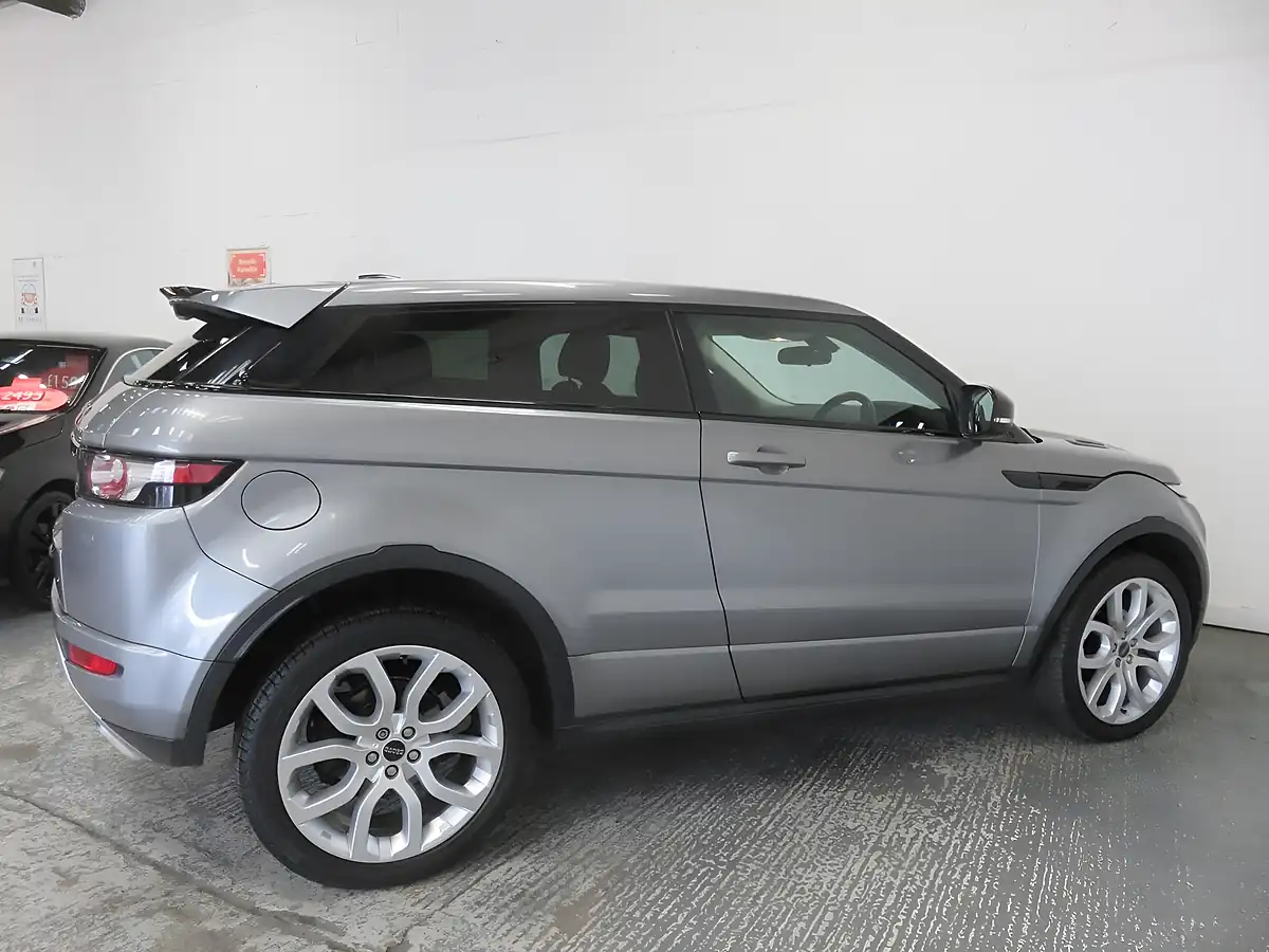 Used 2012 Land Rover Range Rover Evoque Dynamic Grey - Interior and Exterior details 8