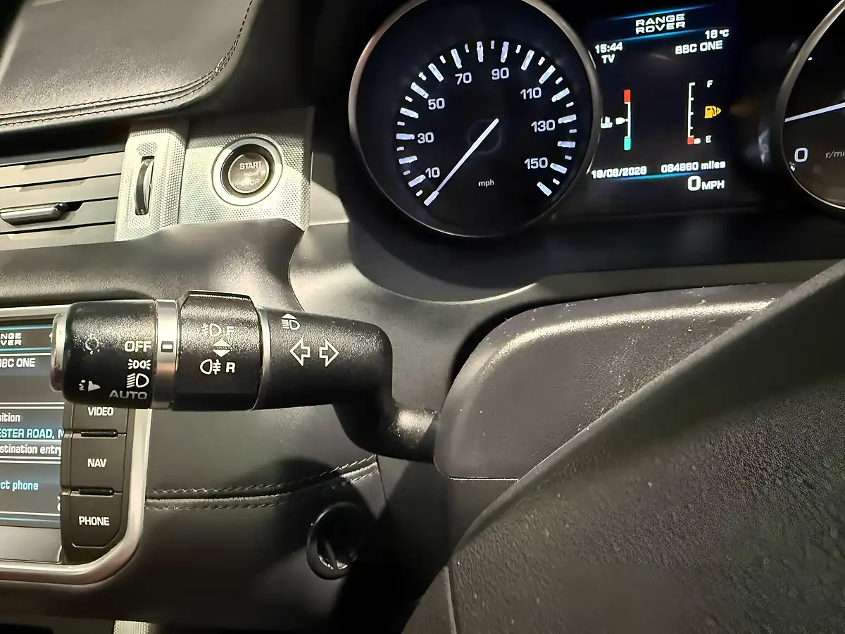 Used 2012 Land Rover Range Rover Evoque Dynamic Grey - Interior and Exterior details 17