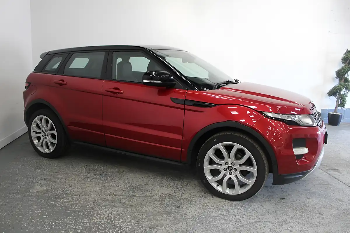Used 2012 Land Rover Range Rover Evoque Dynamic Red - Interior and Exterior details 3