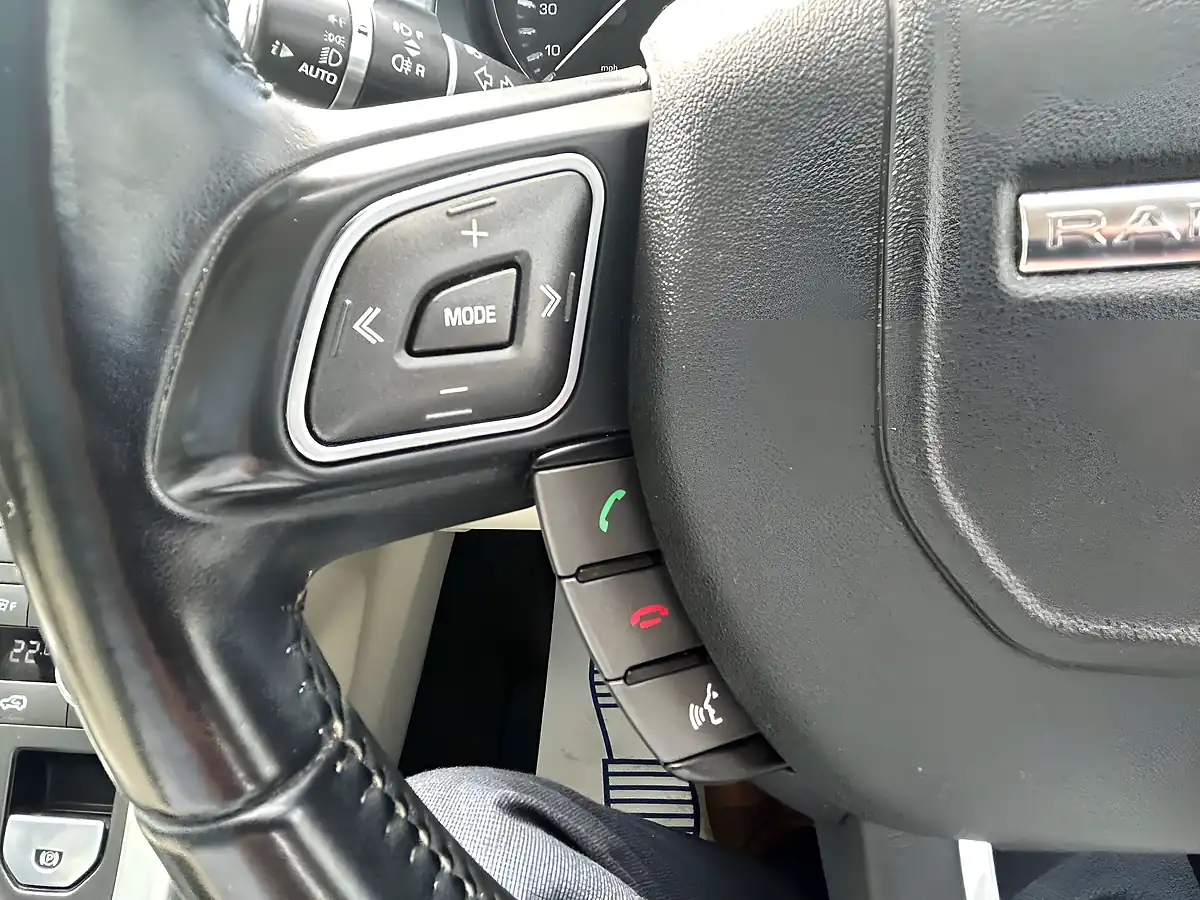 Used 2012 Land Rover Range Rover Evoque Prestige Black - Interior and Exterior details 14