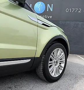 Used 2012 Land Rover Range Rover Evoque Prestige Colima Lime Met. - Interior and Exterior details 11