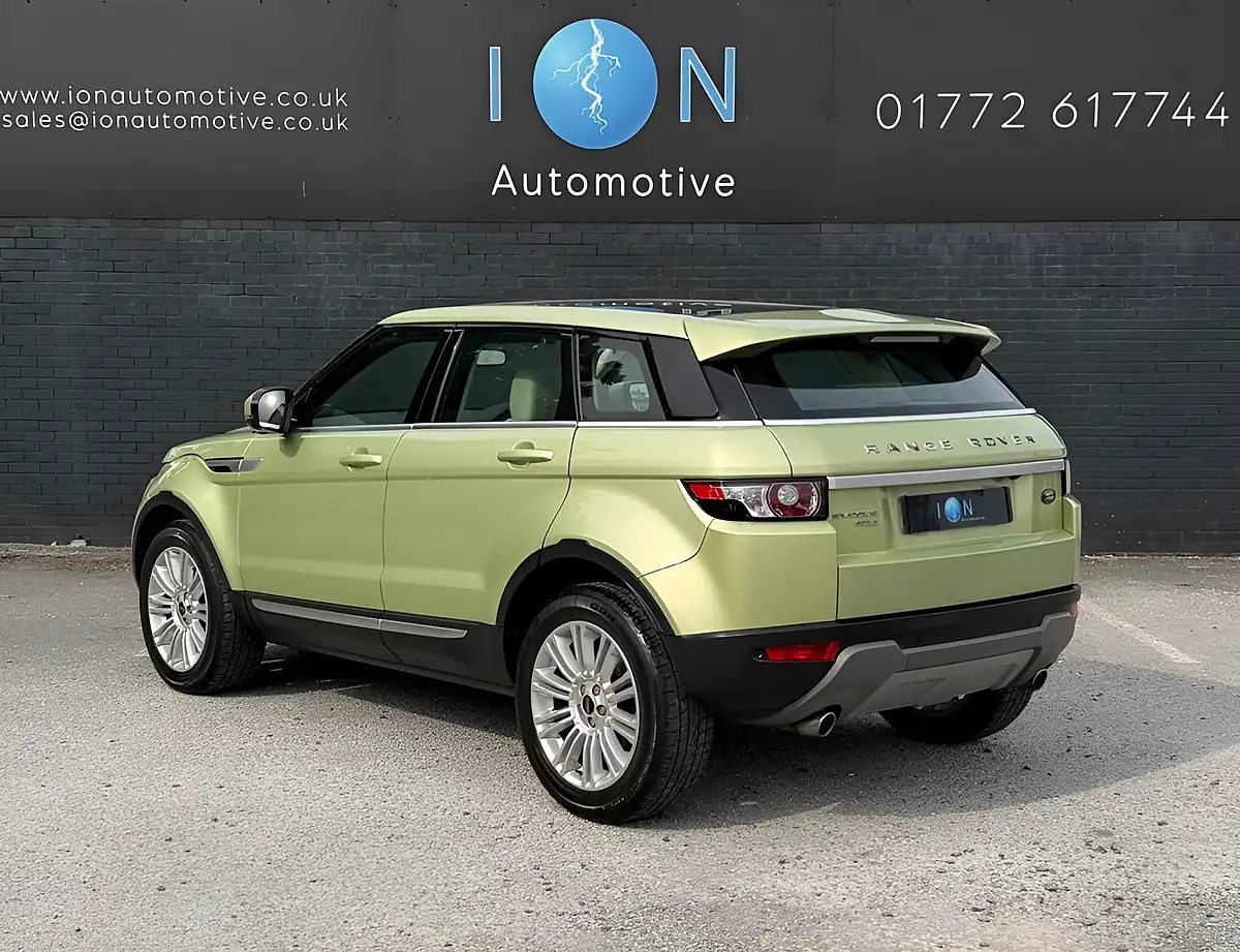 Used 2012 Land Rover Range Rover Evoque Prestige Colima Lime Met. - Interior and Exterior details 2