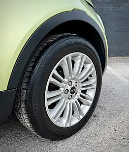 Used 2012 Land Rover Range Rover Evoque Prestige Colima Lime Met. - Interior and Exterior details 6