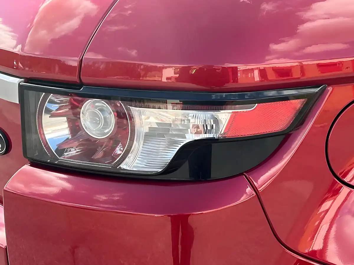 Used 2012 Land Rover Range Rover Evoque Prestige Coupe Red - Interior and Exterior details 16