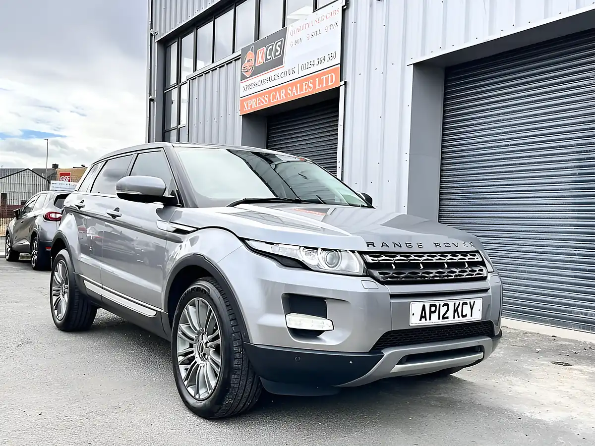 Used 2012 Land Rover Range Rover Evoque Prestige Grey - Interior and Exterior details 9