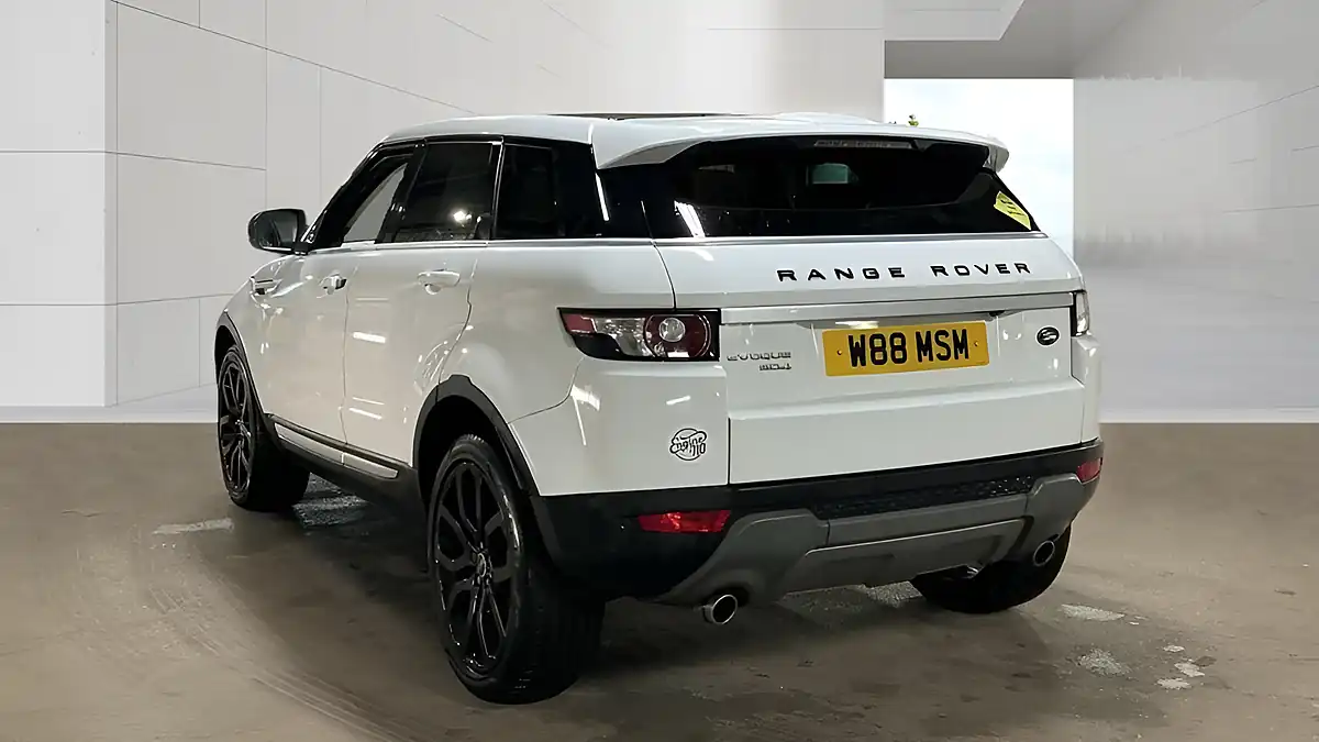 Used 2012 Land Rover Range Rover Evoque Prestige White - Interior and Exterior details 3