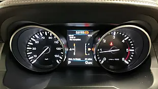 Used 2012 Land Rover Range Rover Evoque Prestige White - Interior and Exterior details 9