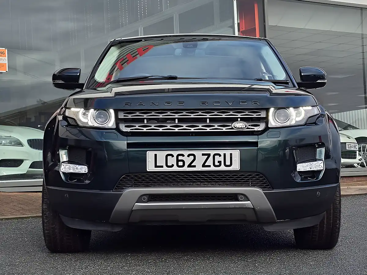 Used 2012 Land Rover Range Rover Evoque Pure Aintree Green - Interior and Exterior details 5