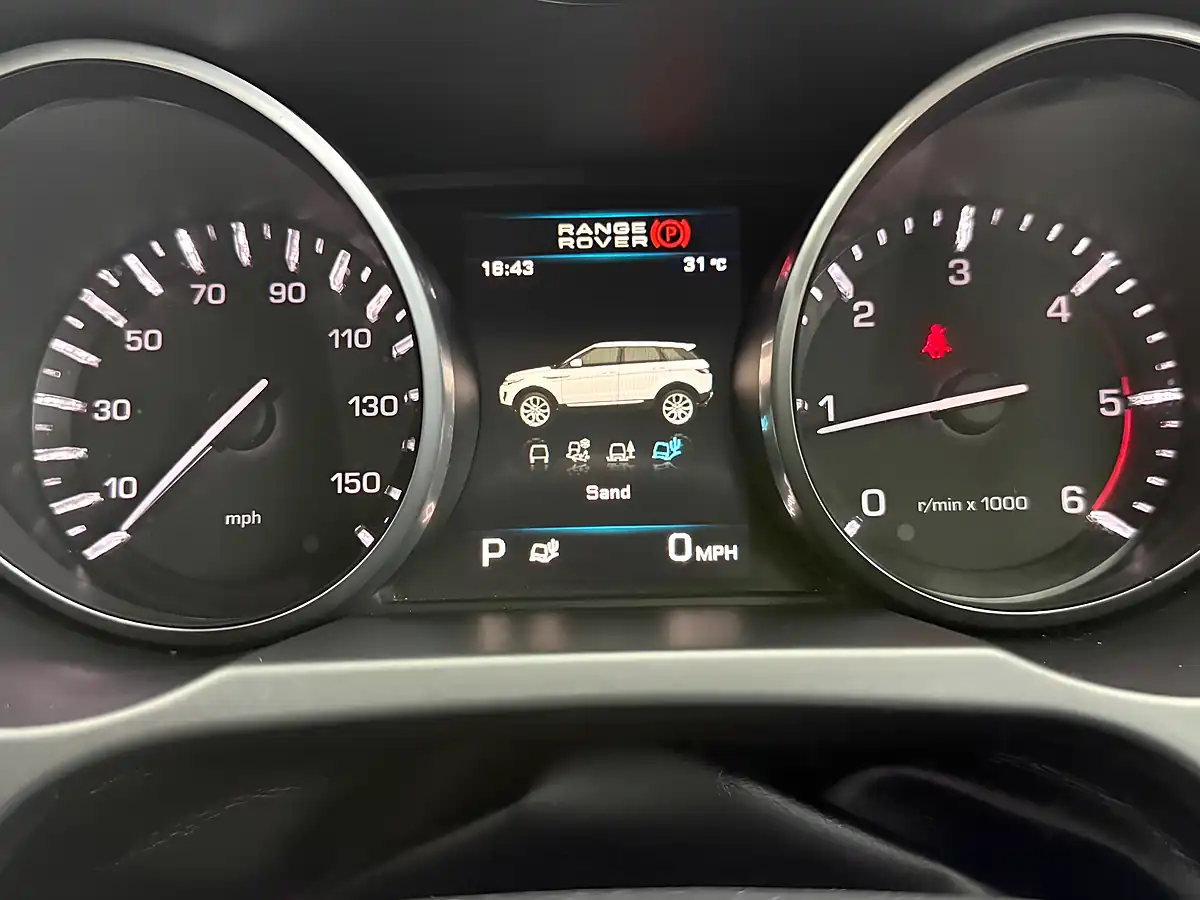 Used 2012 Land Rover Range Rover Evoque Pure Black - Interior and Exterior details 16