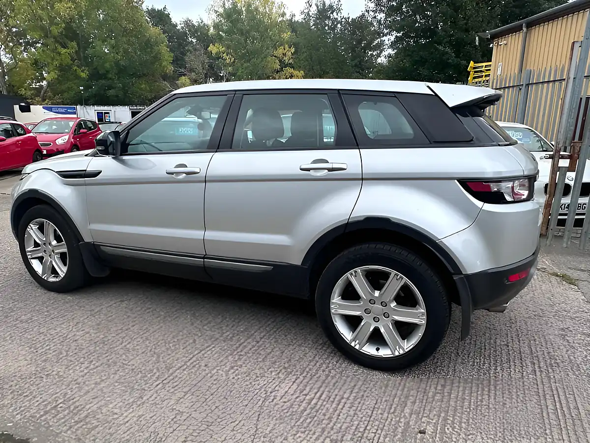 Used 2012 Land Rover Range Rover Evoque Pure Silver - Interior and Exterior details 10