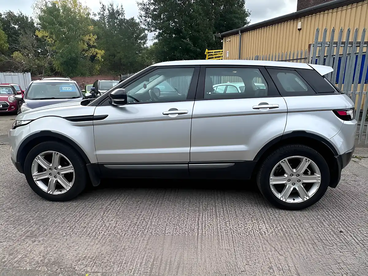 Used 2012 Land Rover Range Rover Evoque Pure Silver - Interior and Exterior details 11