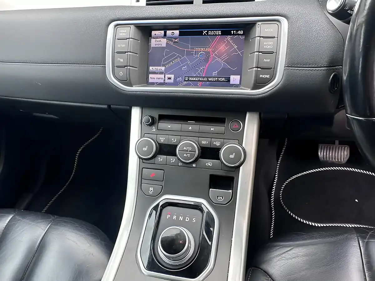 Used 2012 Land Rover Range Rover Evoque Pure Silver - Interior and Exterior details 18