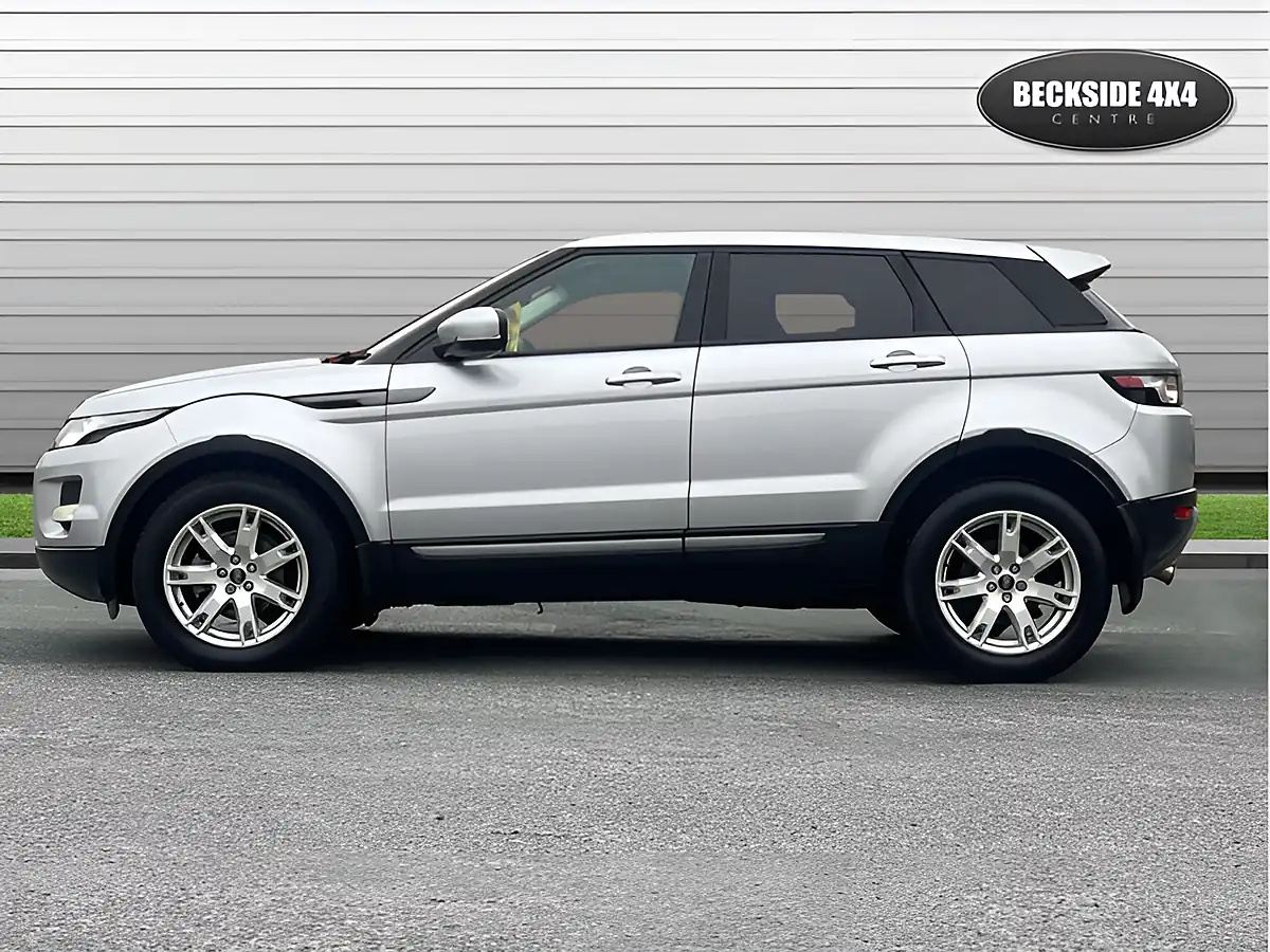 Used 2012 Land Rover Range Rover Evoque Pure Tech Indus Silver - Interior and Exterior details 6