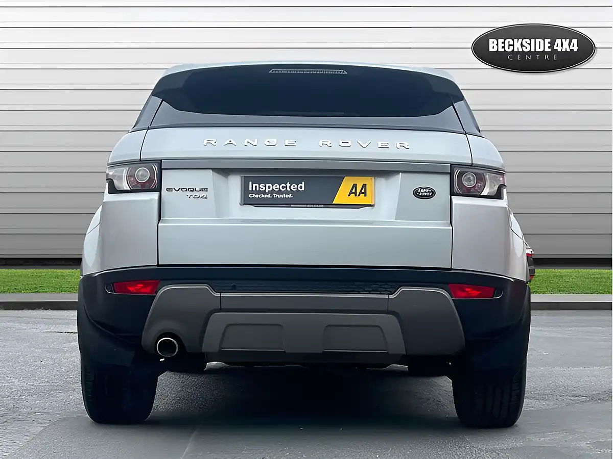 Used 2012 Land Rover Range Rover Evoque Pure Tech Indus Silver - Interior and Exterior details 9