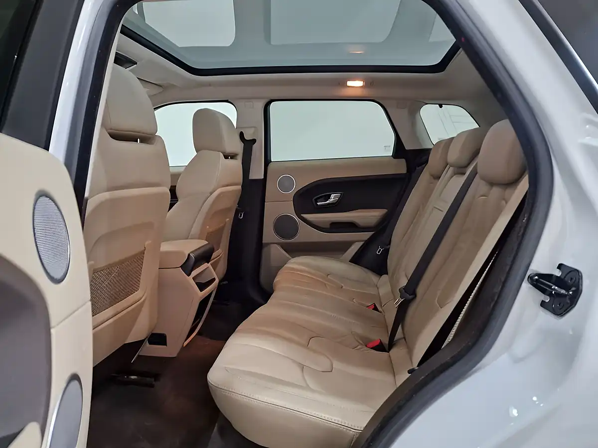 Used 2012 Land Rover Range Rover Evoque Pure White - Interior and Exterior details 19