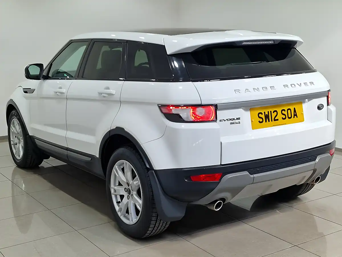 Used 2012 Land Rover Range Rover Evoque Pure White - Interior and Exterior details 4