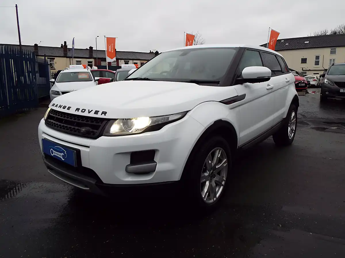 Used 2012 Land Rover Range Rover Evoque Pure White - Interior and Exterior details 4