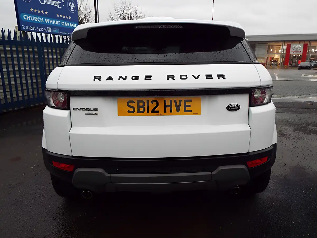 Used 2012 Land Rover Range Rover Evoque Pure White - Interior and Exterior details 7