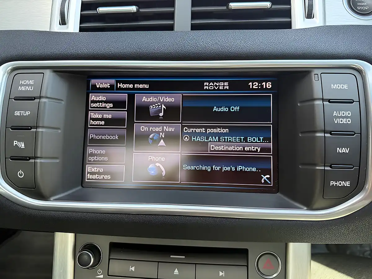 Used 2012 Land Rover Range Rover Evoque Pure White - Interior and Exterior details 7