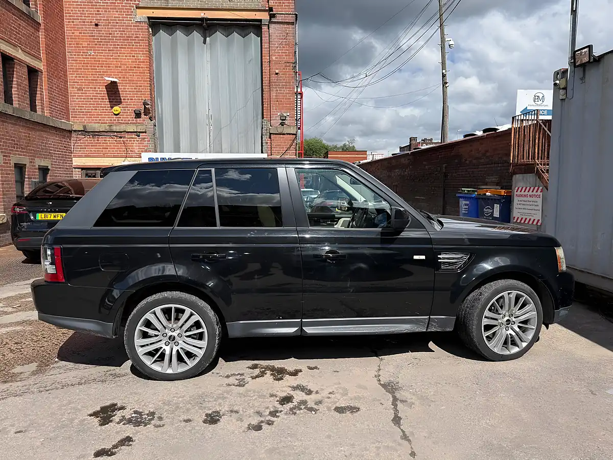 Used 2012 Land Rover Range Rover Sport Hse Black - Interior and Exterior details 4