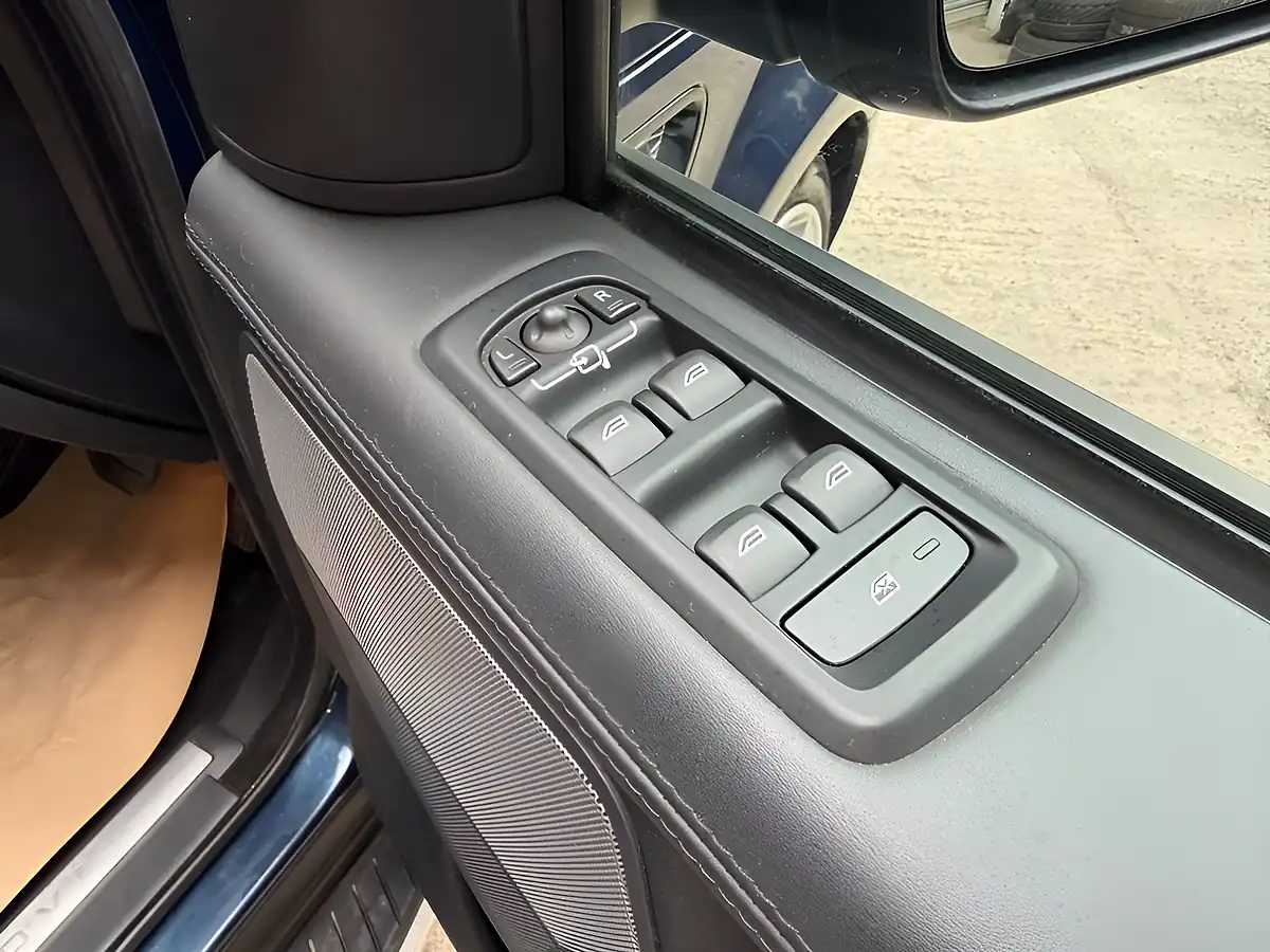 Used 2012 Land Rover Range Rover Sport Hse Luxury Blue - Interior and Exterior details 13